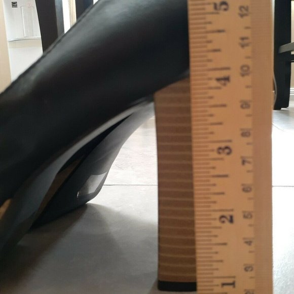 rue 21 Black High Heel Platform Shoe sz 8/9 Faux Leather Pumps Stacked Heels - Picture 7 of 10